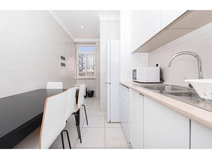 Apartment Houze_4 Flat In Centre Near Zoo Lisbon